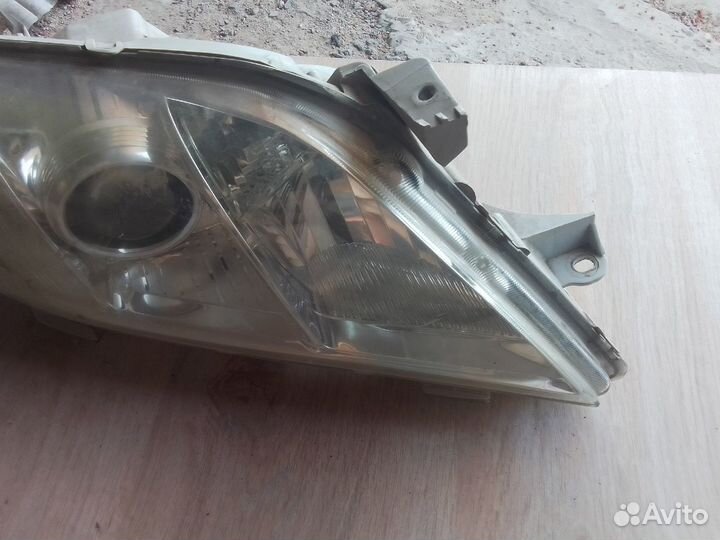 Фара правая Toyota Camry V40 галоген