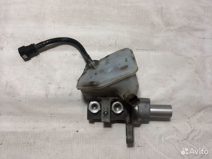 Тормозной цилиндр citroen c4