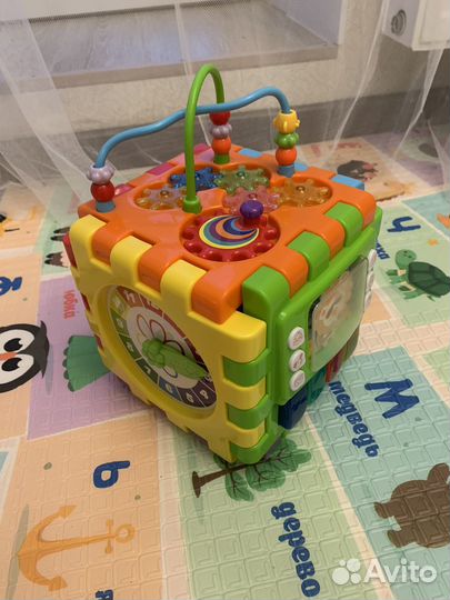 Развивающие игрушки для ребёнка