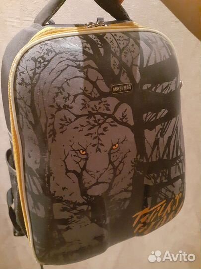 Школьный рюкзак