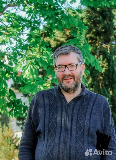 Преподаватель английского языка