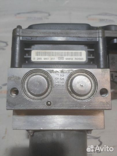 Блок ABS Bmw X5 E70