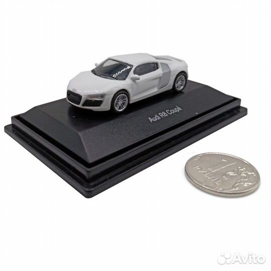 Модель Schuco 452610000 Audi R8 Coupe 1:87