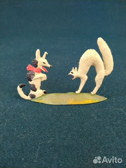 Игрушки колкий пластик СССР