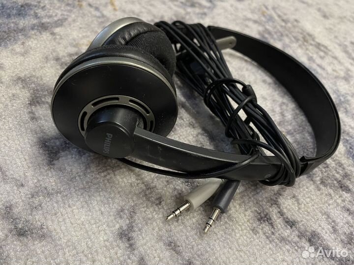 Наушники проводные philips с микрофоном