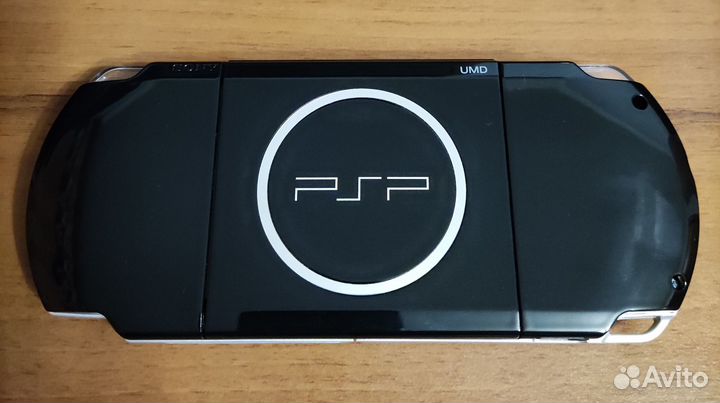 Sony PSP 3006 + игра Echochrome