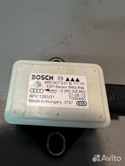 8R0907637B Датчики удара и ускорения