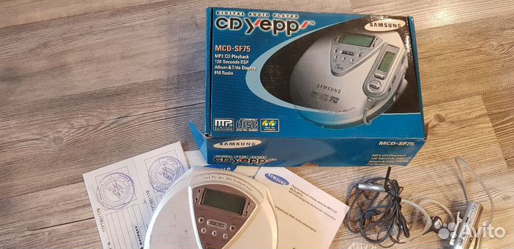 CD плеер Samsung MCD-SF75