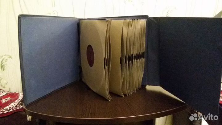 Альбом с пластинками