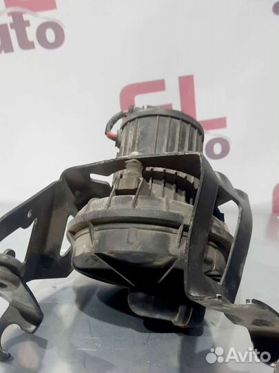 Насос воздушный Volkswagen Touareg 2002-2010