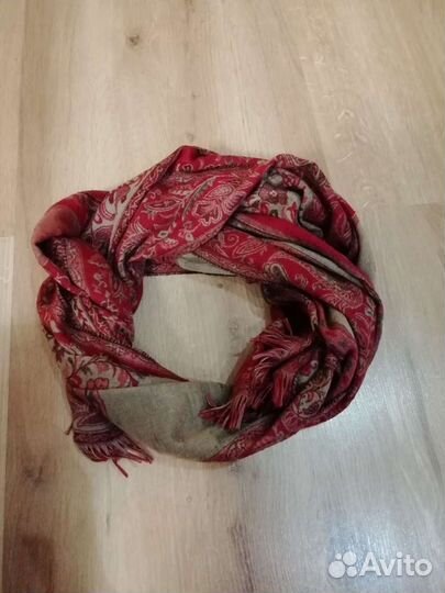 Шарфы и палантины