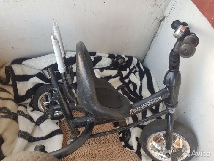 Трехколёсный велосипед