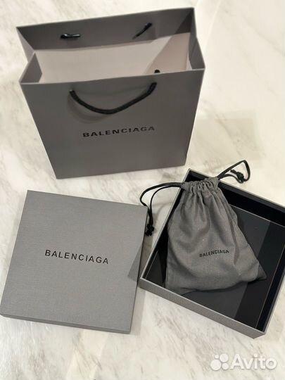 Balenciaga краб и резинка