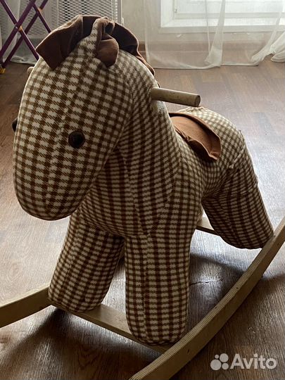 Качалка лошадь