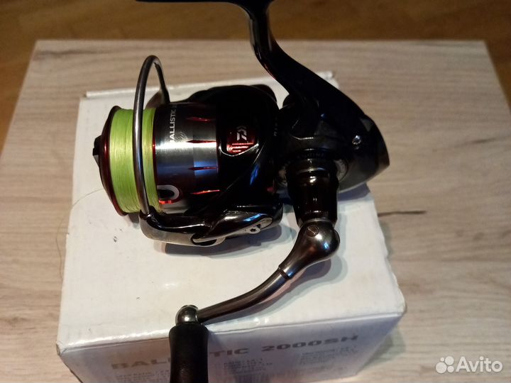 Катушка daiwa ballistic 2000