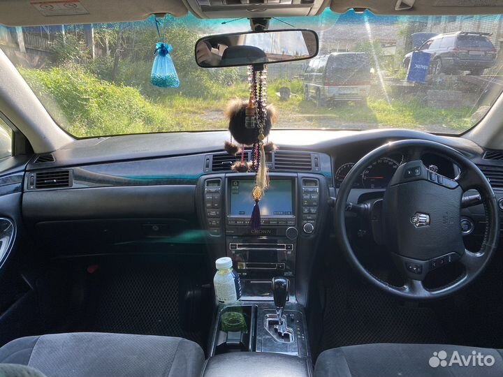 Toyota Crown 3.0 AT, 2005, 200 000 км