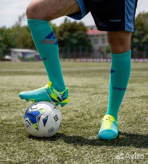 Футбольные бутсы