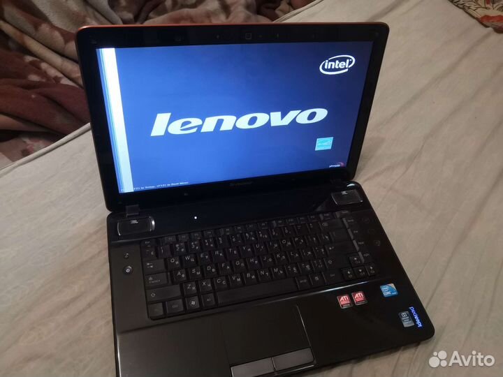 Lenovo ideapad Y560