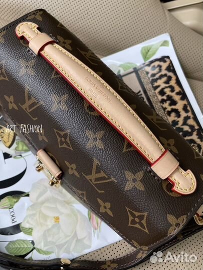 Сумка Louis Vuitton Pochette Metis East West