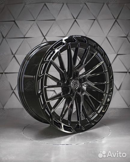 Кованые диски Audi Q7 R23