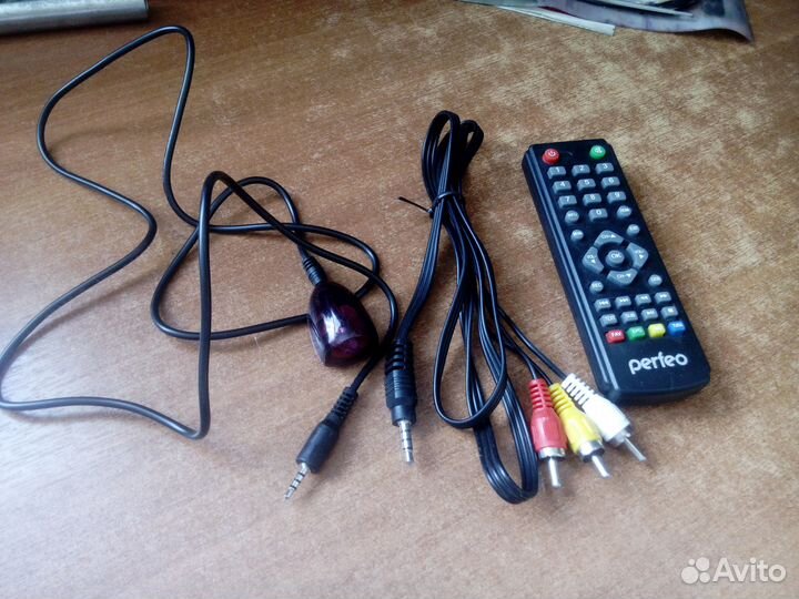 Кабель Аудио и видео и USB