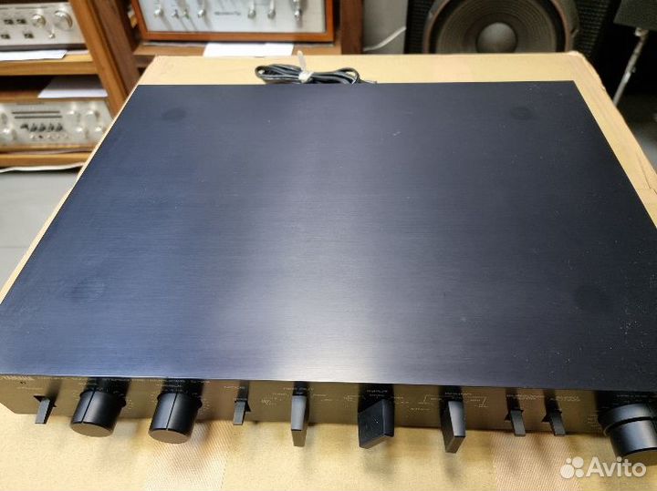 Yamaha C-2A предварительный усилитель