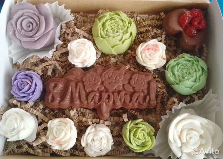 Шоколад и конфеты ручной работы)