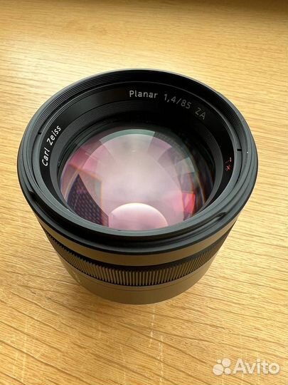 Sony Carl Zeiss Planar T* 85mm f/1.4 (SAL85F14Z)