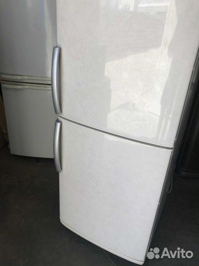 Холодильник Lg. No frost. бежево-кремовый