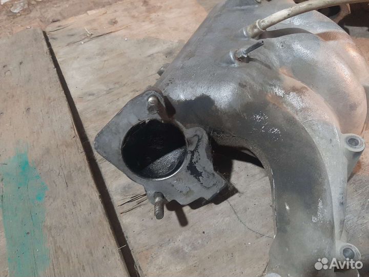 Впускной коллектор ваз 2111