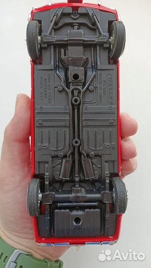 Модель автомобиля Welly Ford Mustang 1964 1:24