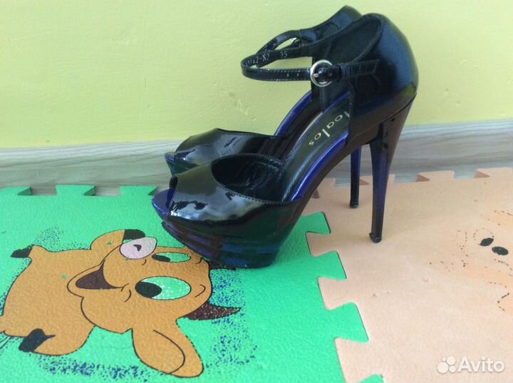 Кожаные туфли