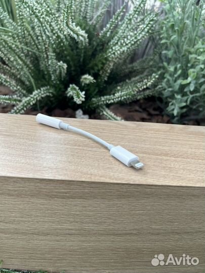Переходник lightning на jack 3.5