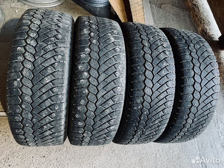Gislaved Nord Frost 200 235/60 R18