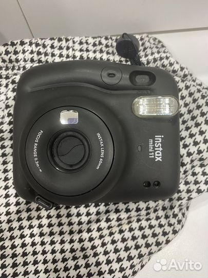 Фотоаппарат instax mini 11