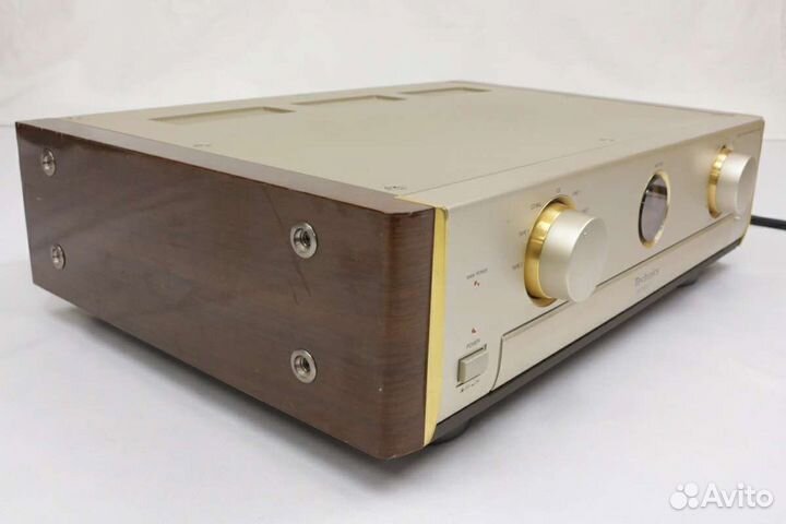 Technics SE-A7000. Technics SU-C7000