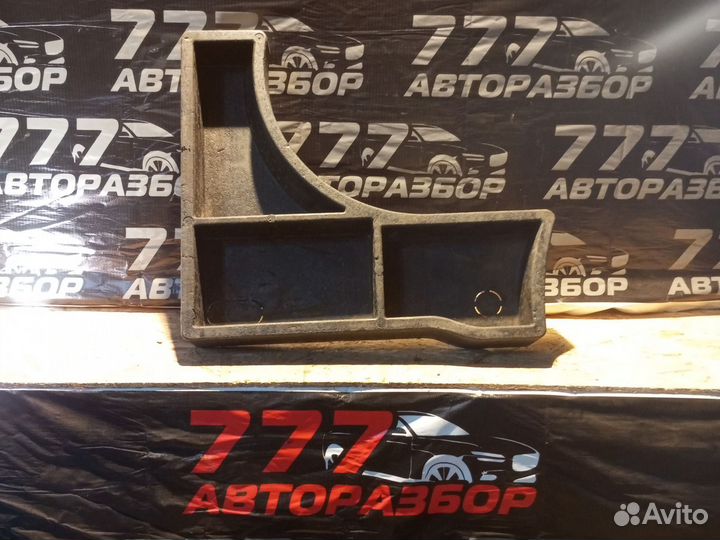 Ящик для инструментов Ford Focus 2 Хэтчбек