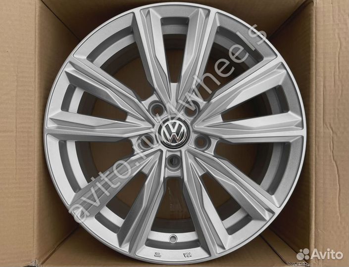 Диски на Volkswagen T-Roc R17