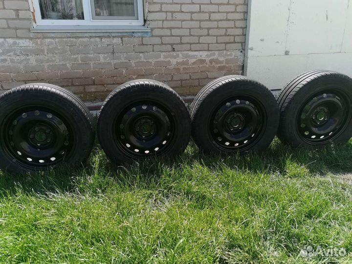 GT Radial Champiro FE1 195/60 R15