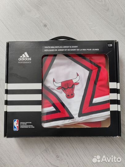 Футбольная форма р. 128 adidas