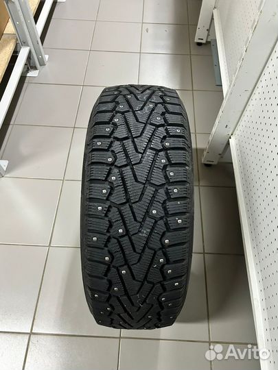 Pirelli Winter Ice Zero 225/55 R17