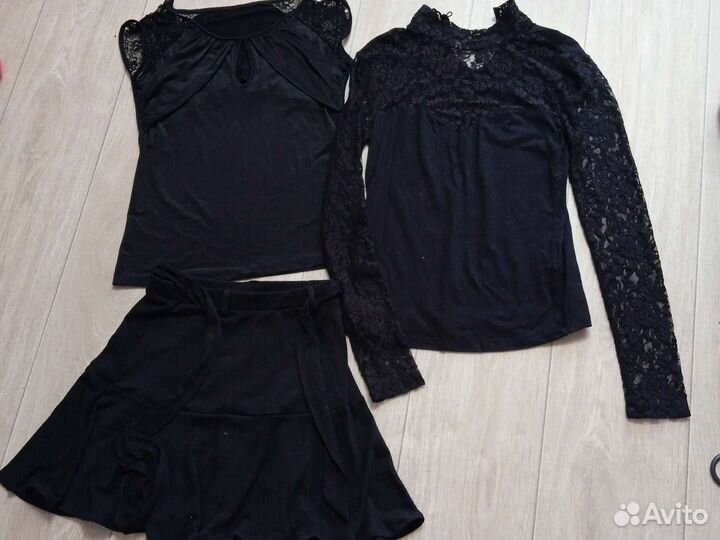 Школьные блузы и юбка р.158