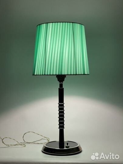 Лампа настольная