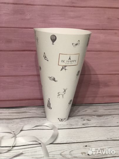 Упаковка для цветов конус