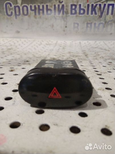 Кнопка аварийной сигнализации Daewoo Nexia