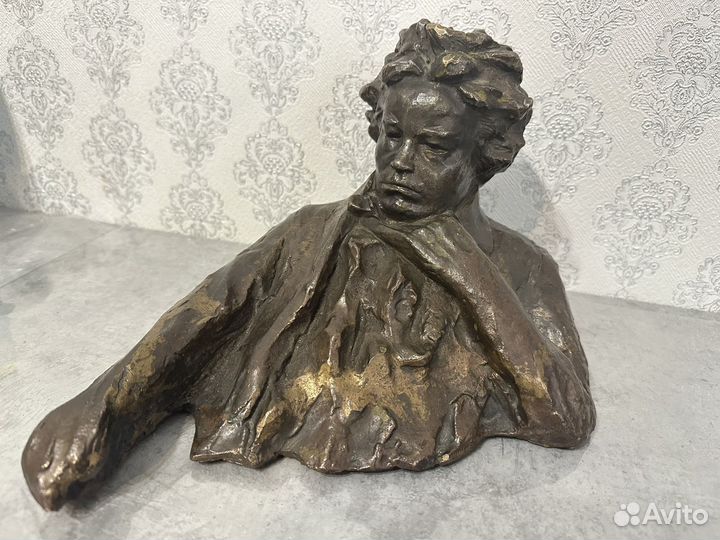 Бронзовый бюст Бетховен