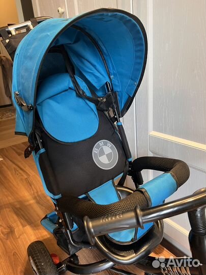 Трехколесный велосипед BMW