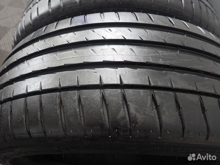 Michelin Pilot Sport 4 245/45 R19