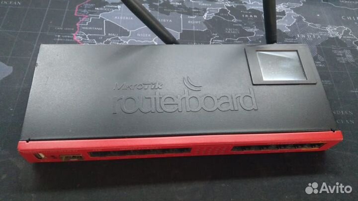 Wifi роутер MikroTik RB2011Uias-2HnD-IN