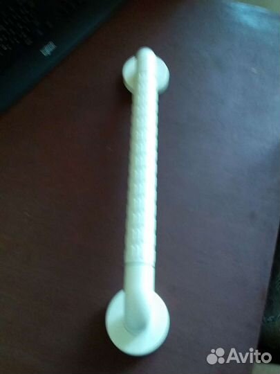 Поручень для ванной комнаты